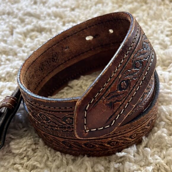 Beautiful men’s leather belt size 36 solid brass buckle - Picture 2 of 12